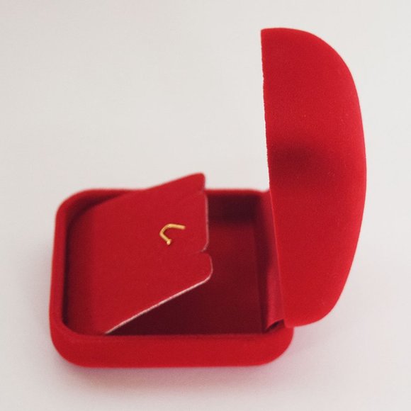 4/$20 Red Velvet Gift Box for Pendant Necklace / Classic Jewelry Packaging - Picture 4 of 7